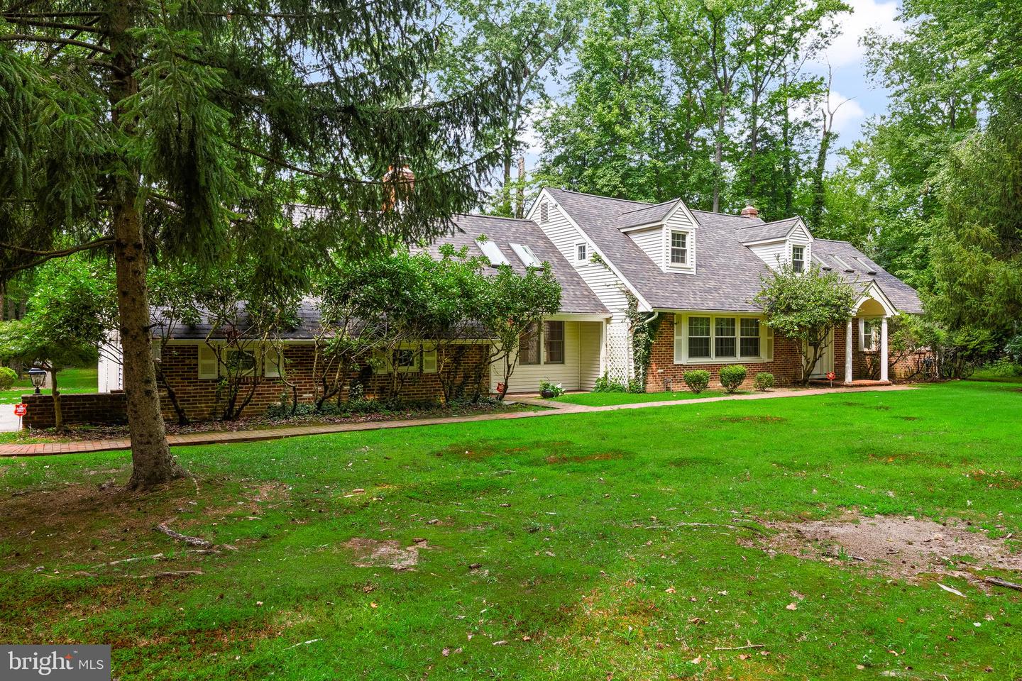 1226 Kay Dr W Property Photo 1