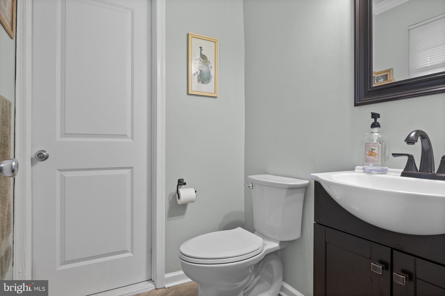 13 Hopewell Ln Property Photo 4