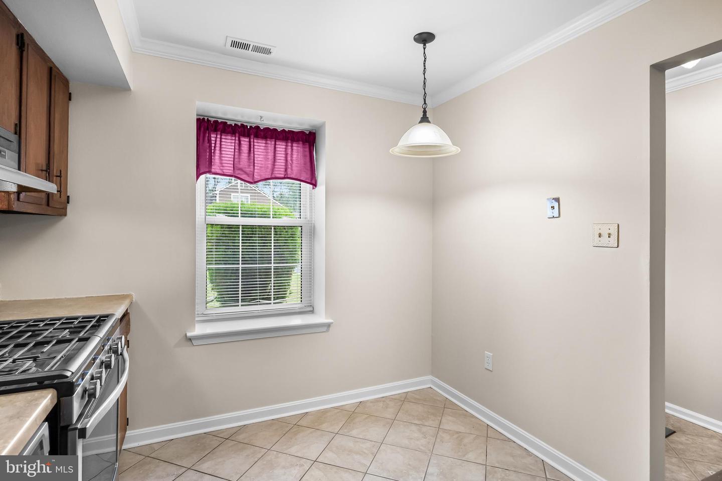13 Hopewell Ln Property Photo 11