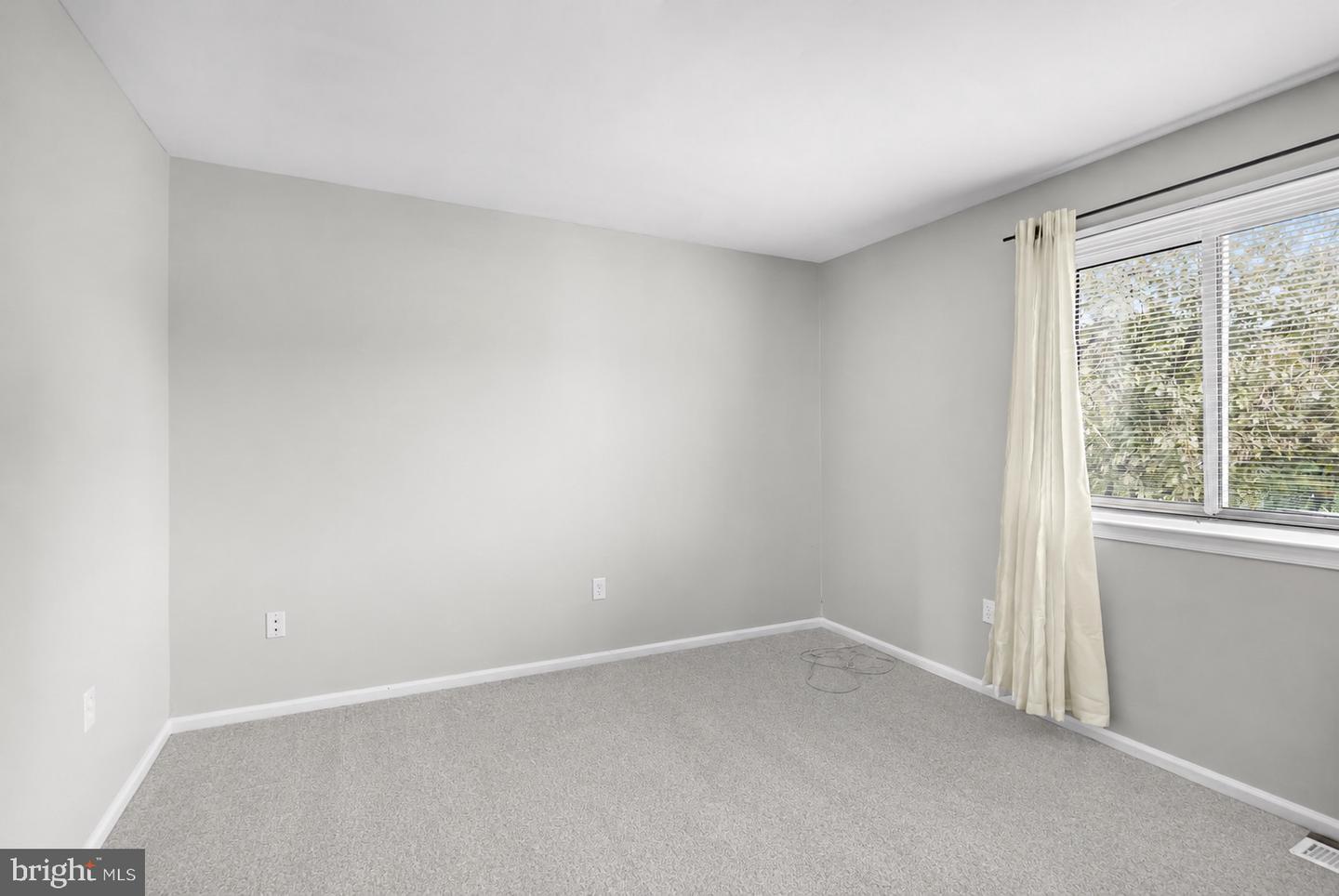 13 Hopewell Ln Property Photo 13