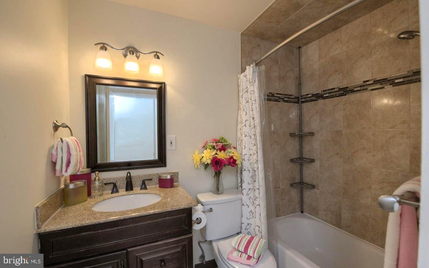 1939 Birchwood Park Dr N Property Photo 23