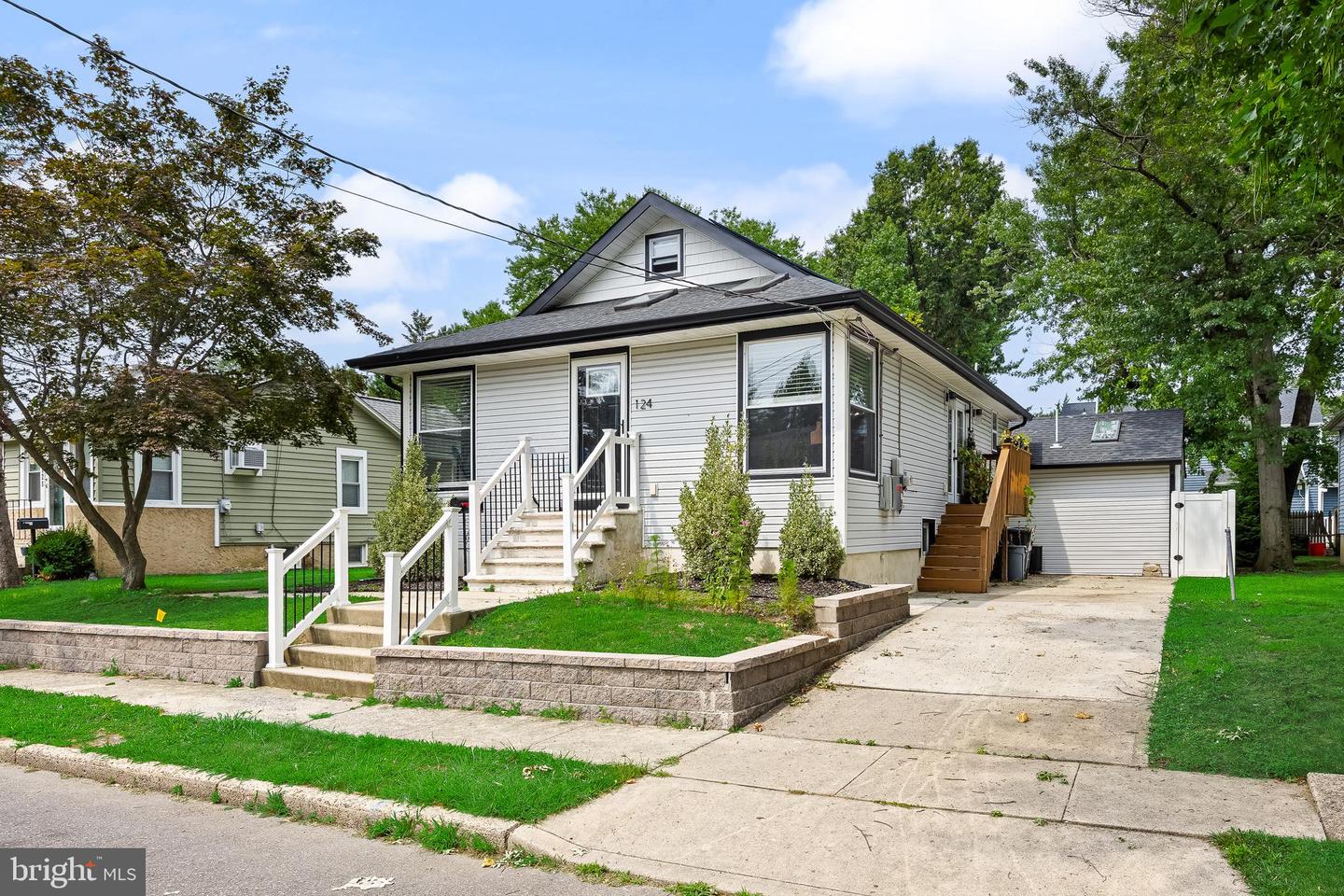 124 Washington Property Photo 1