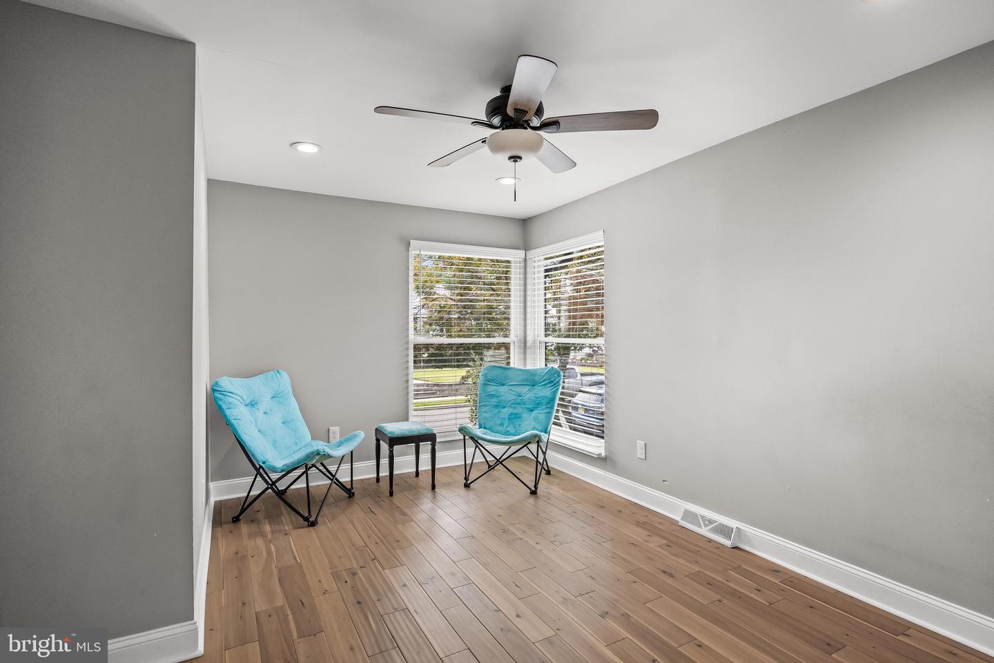 124 Washington Property Photo 12