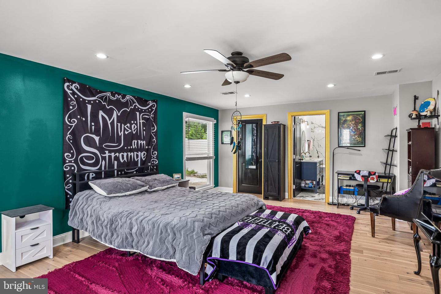 124 Washington Property Photo 15