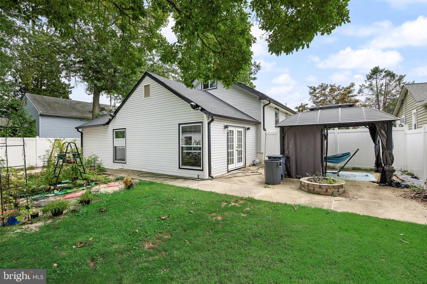 124 Washington Property Photo 30