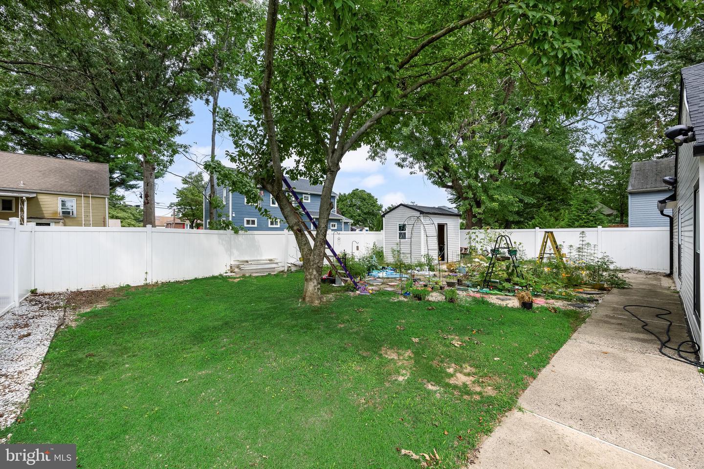 124 Washington Property Photo 31