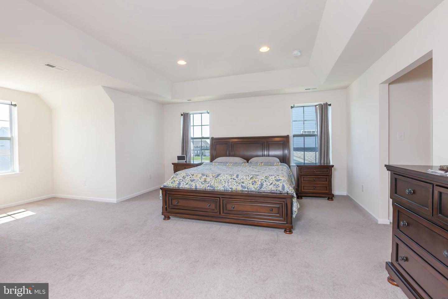 41 Champlain St Property Photo 10