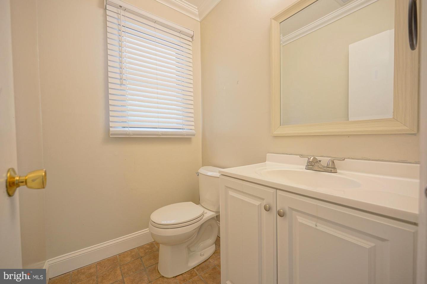 701 Crestbrook Ave Property Photo 24