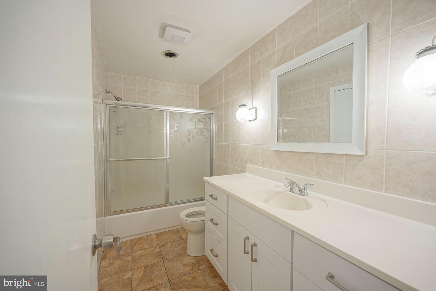 701 Crestbrook Ave Property Photo 30