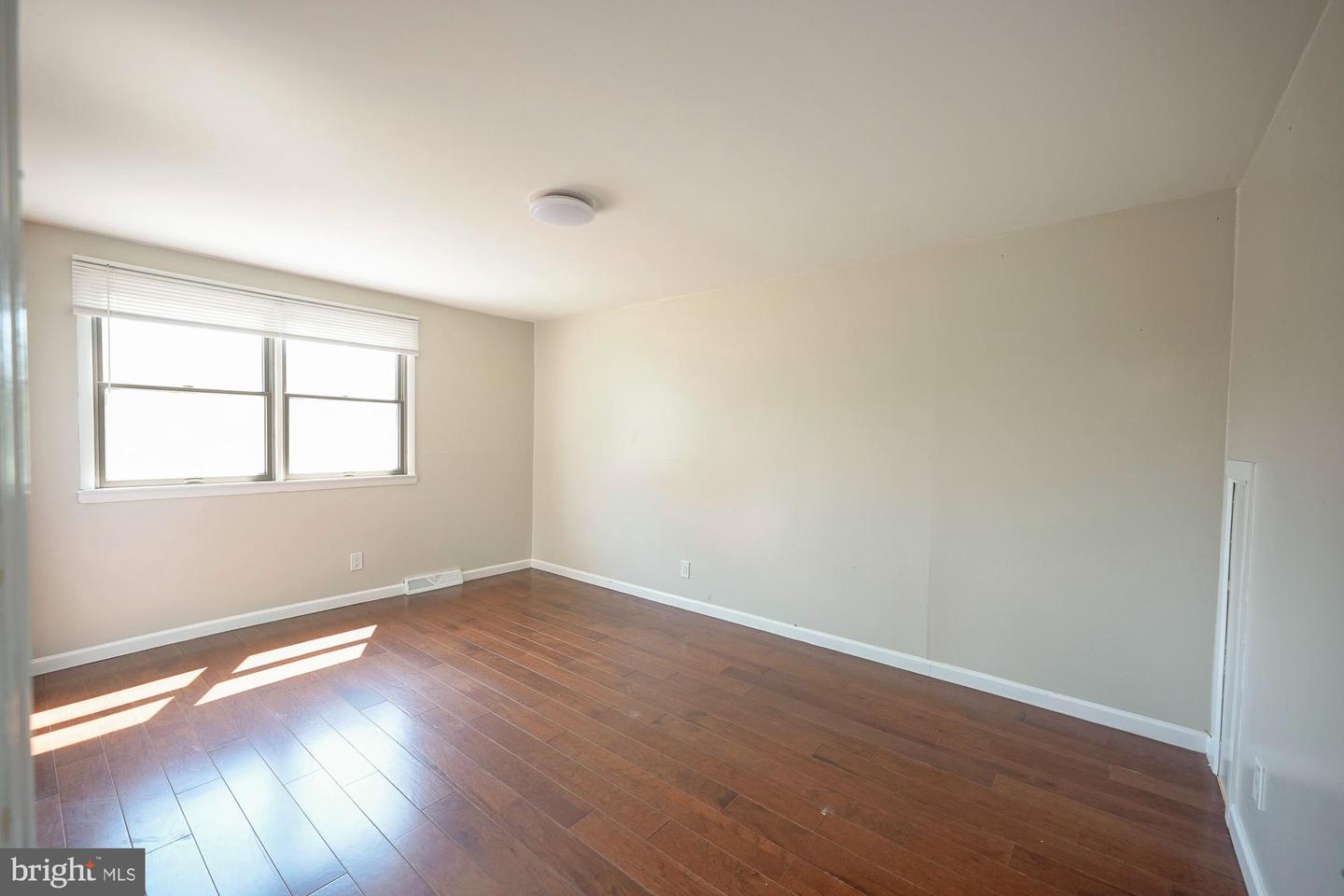 701 Crestbrook Ave Property Photo 31