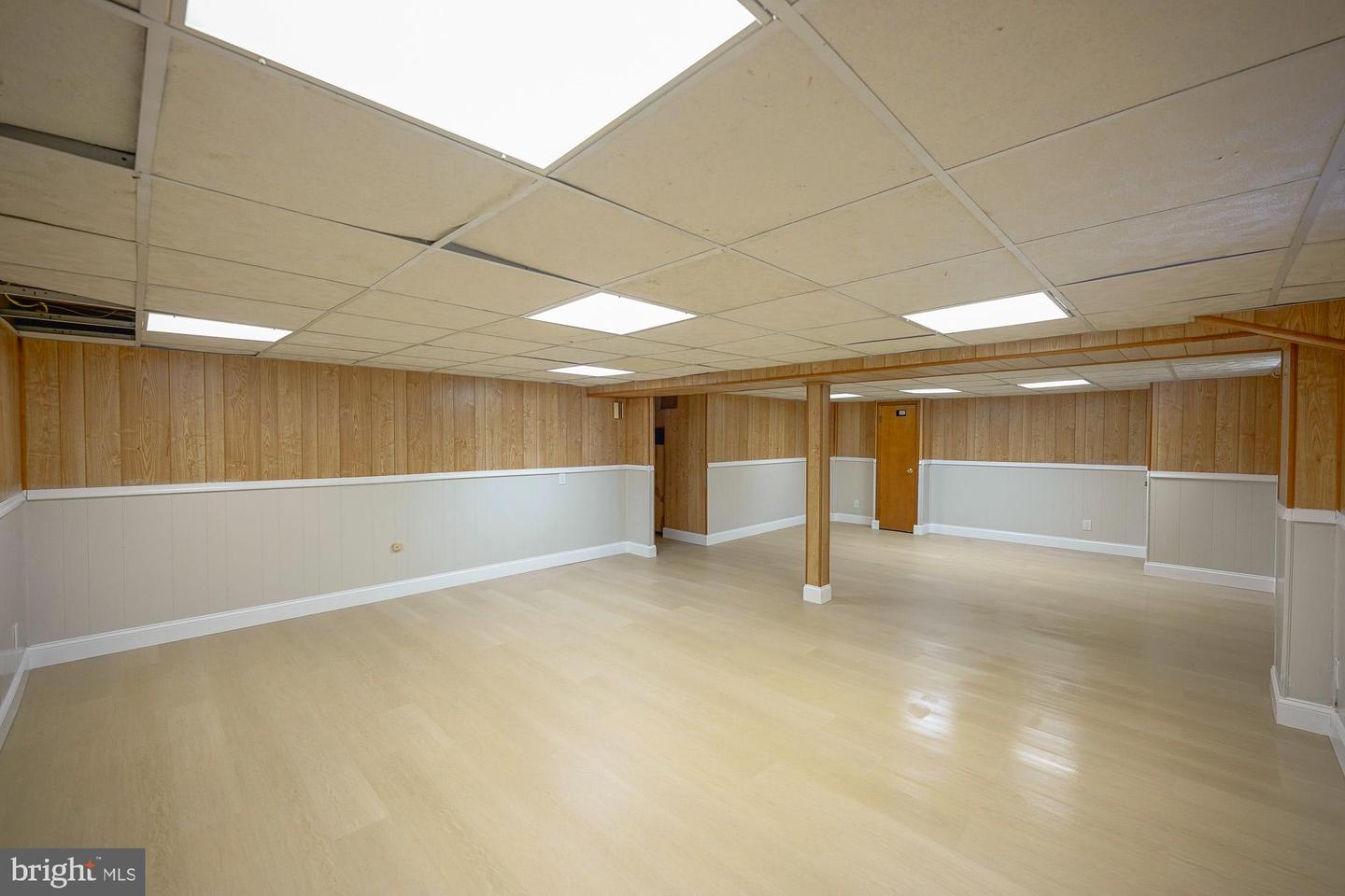 701 Crestbrook Ave Property Photo 39