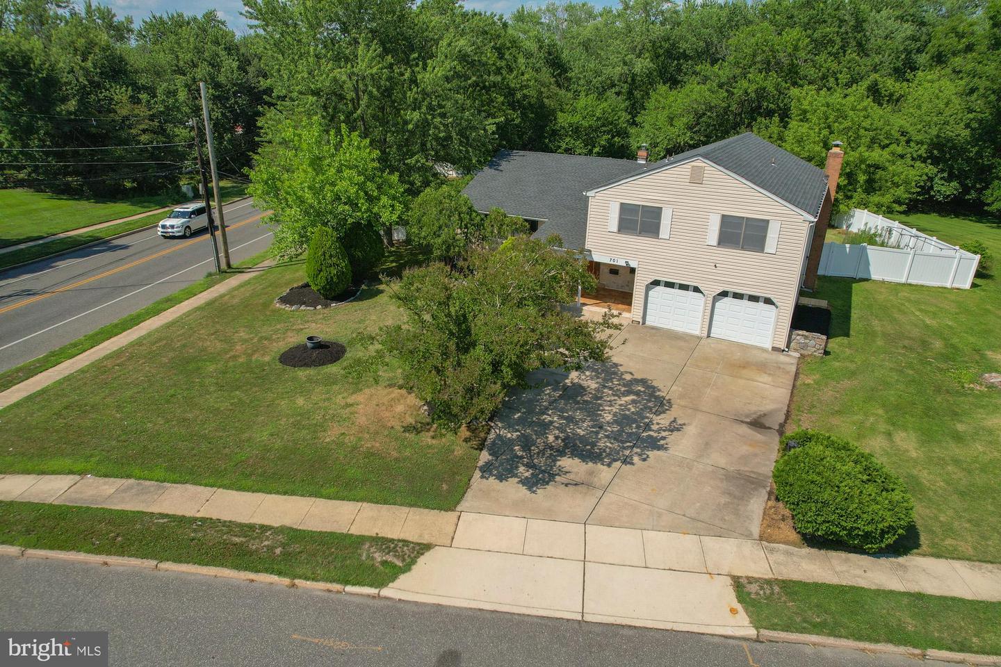 701 Crestbrook Ave Property Photo 46