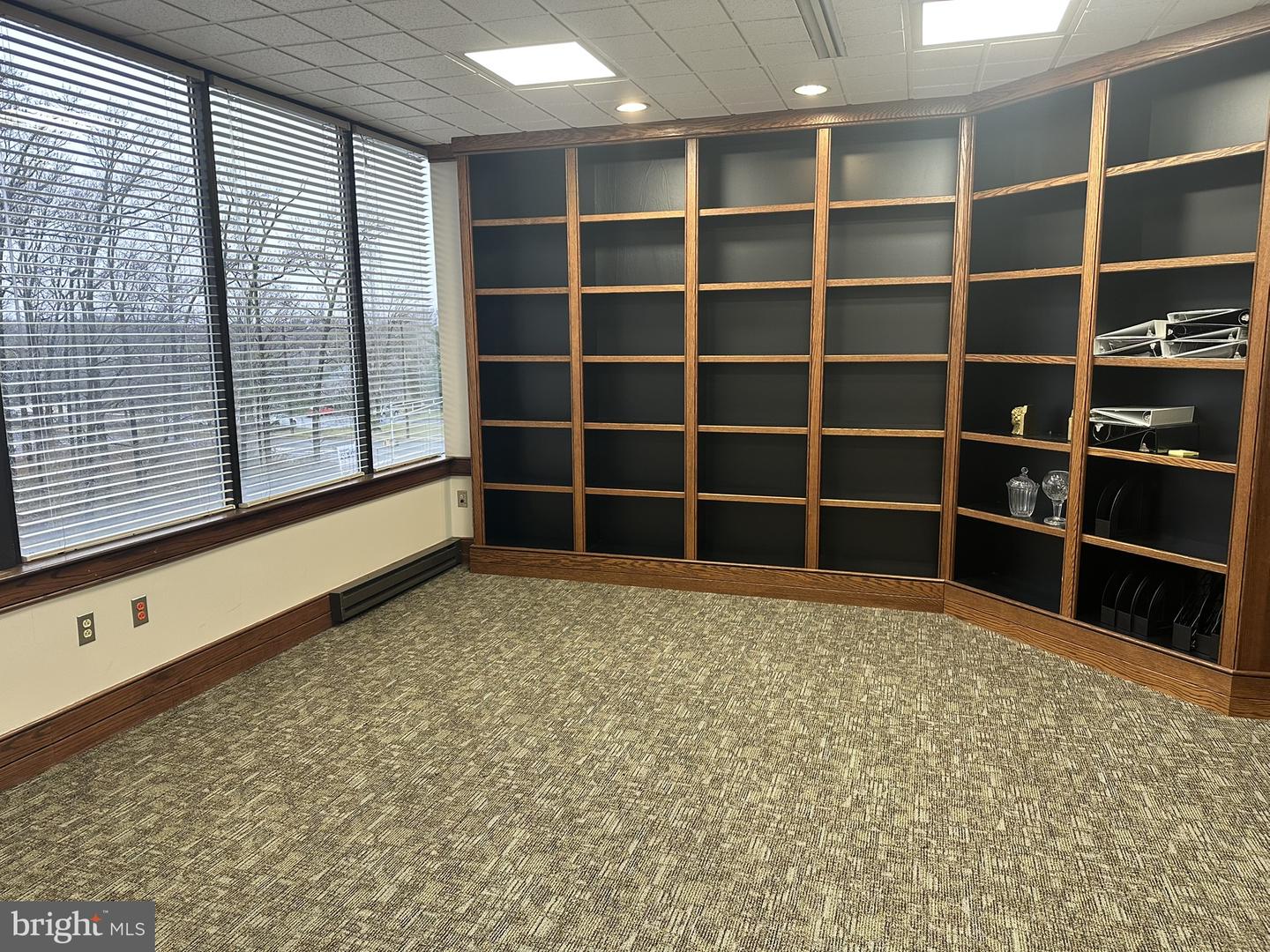 1099 White Horse Rd #3rd Floor Property Photo 16