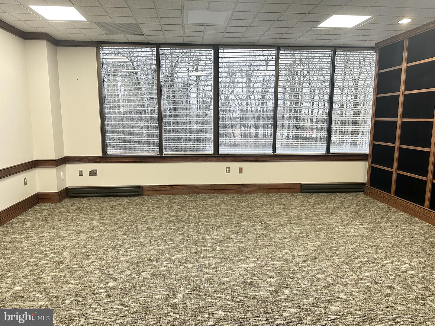 1099 White Horse Rd #3rd Floor Property Photo 17
