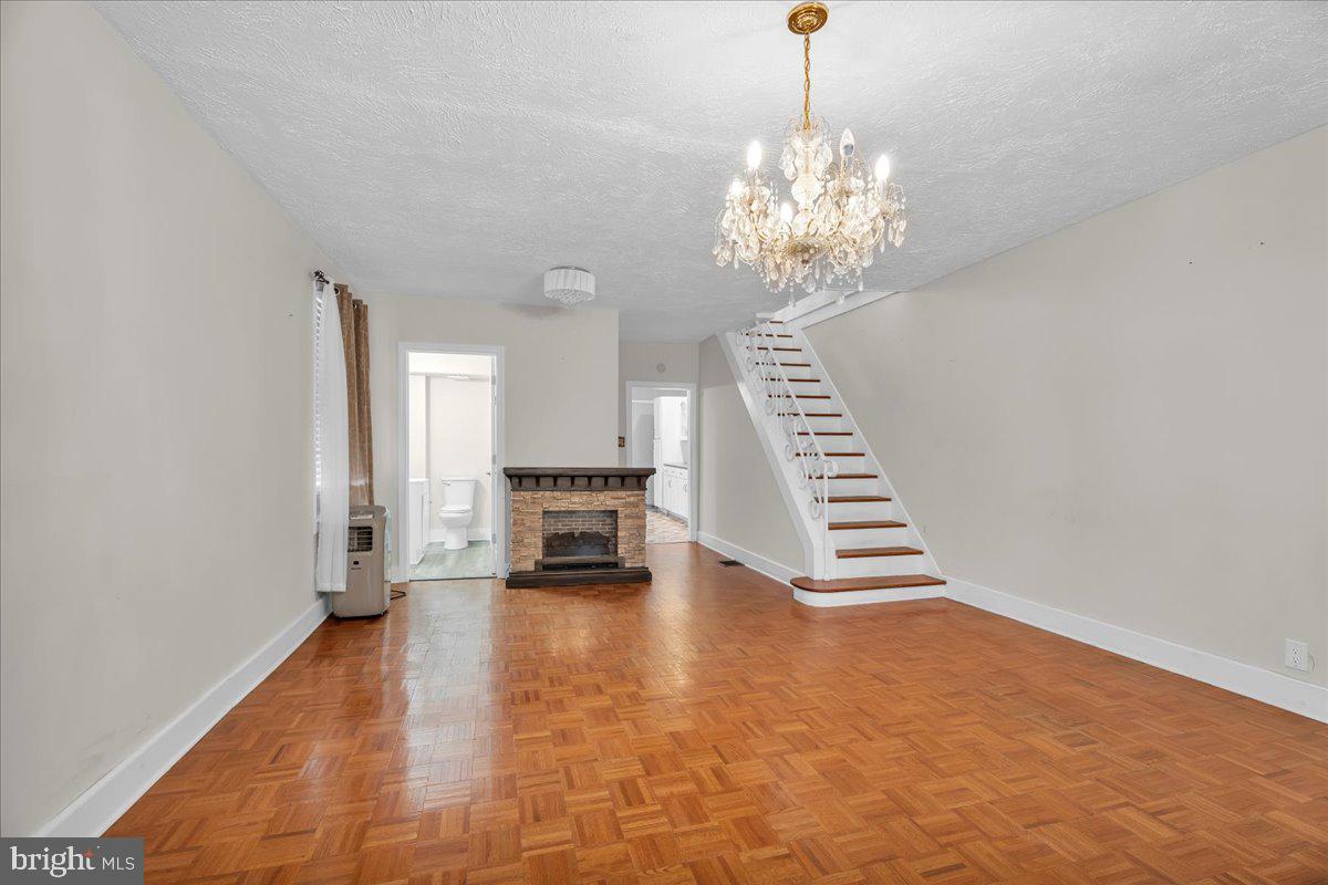 2726 Wayne Ave Property Photo 5
