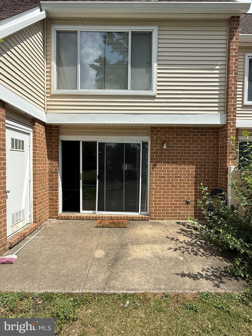 1097 Corbridge Ct Property Photo 11