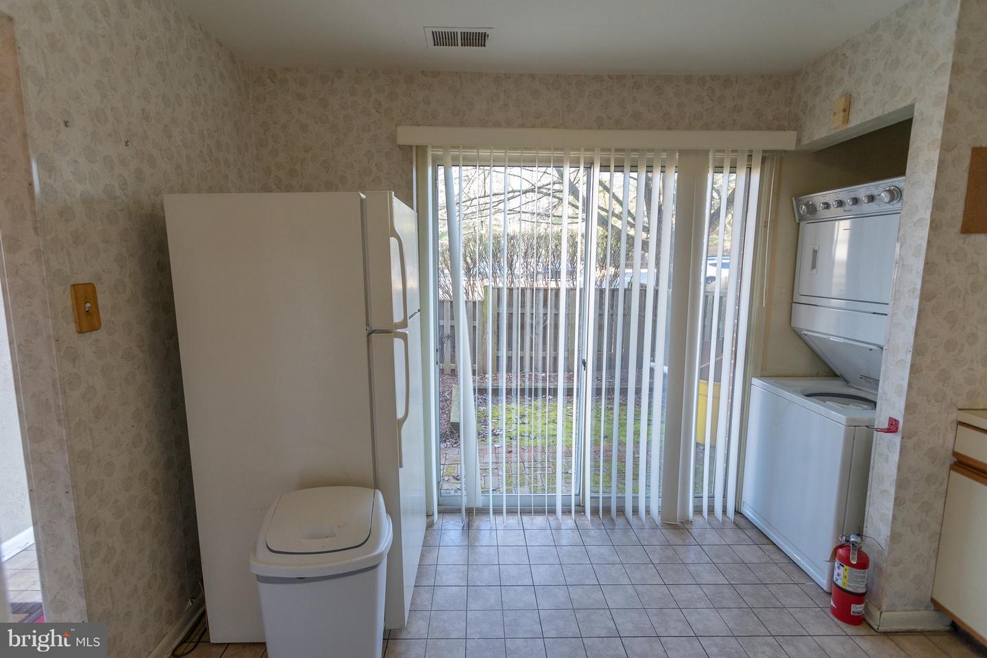 1097 Corbridge Ct Property Photo 14