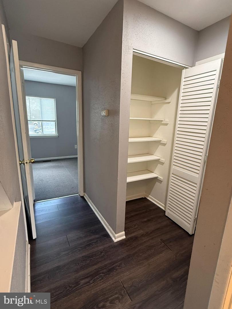 1097 Corbridge Ct Property Photo 27