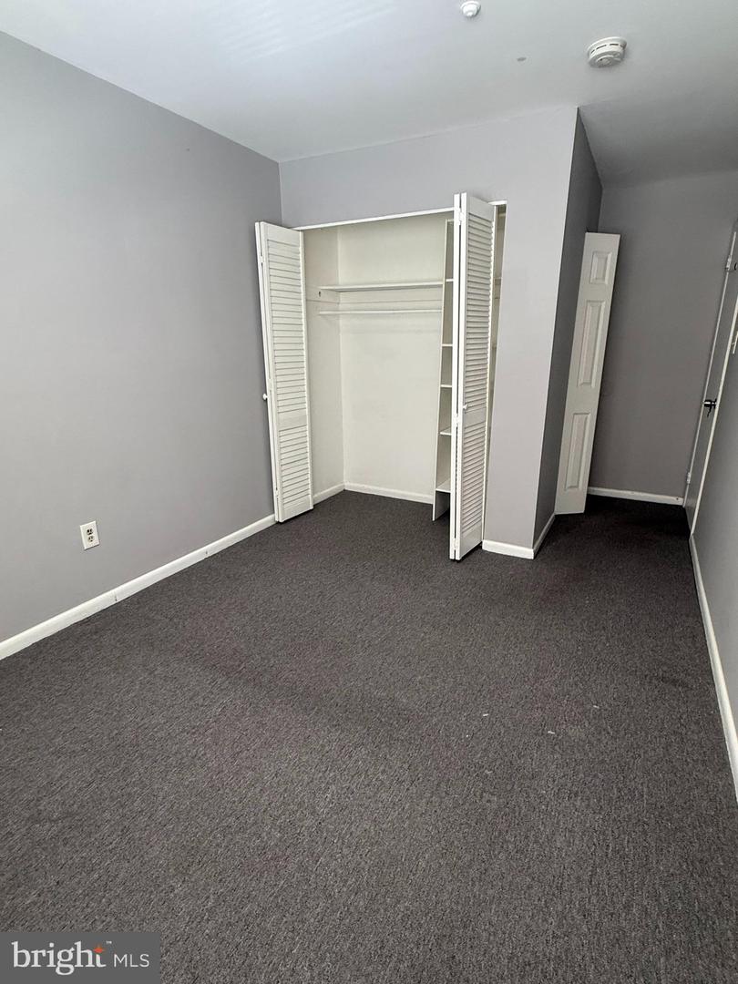 1097 Corbridge Ct Property Photo 29