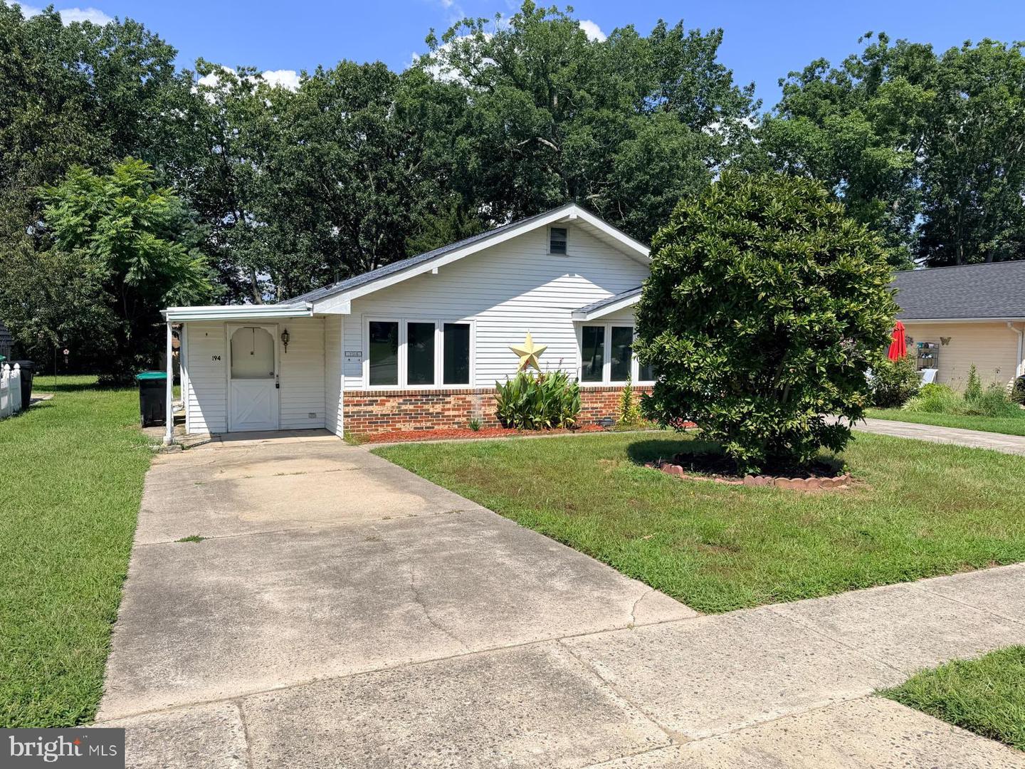 194 Elmtowne Blvd Property Photo 1