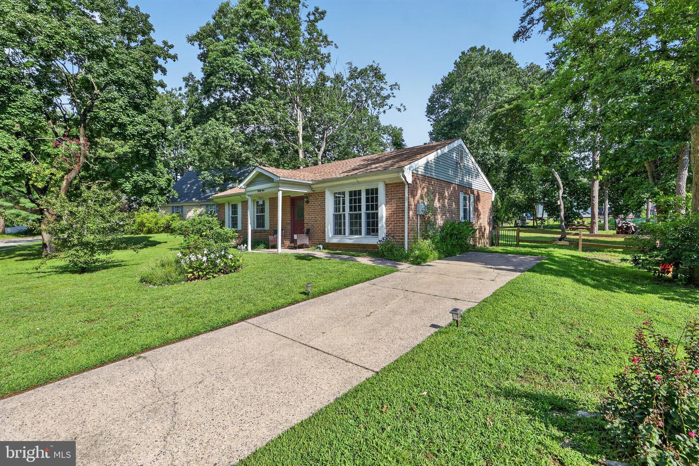 41 Windmill Dr Property Photo 4