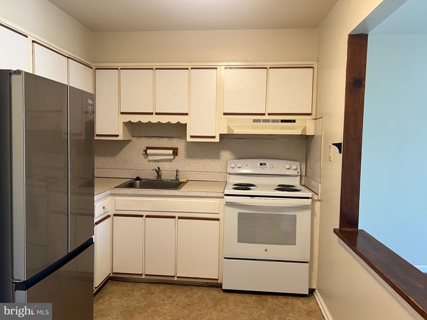 106 Dartmouth Ave Property Photo 2