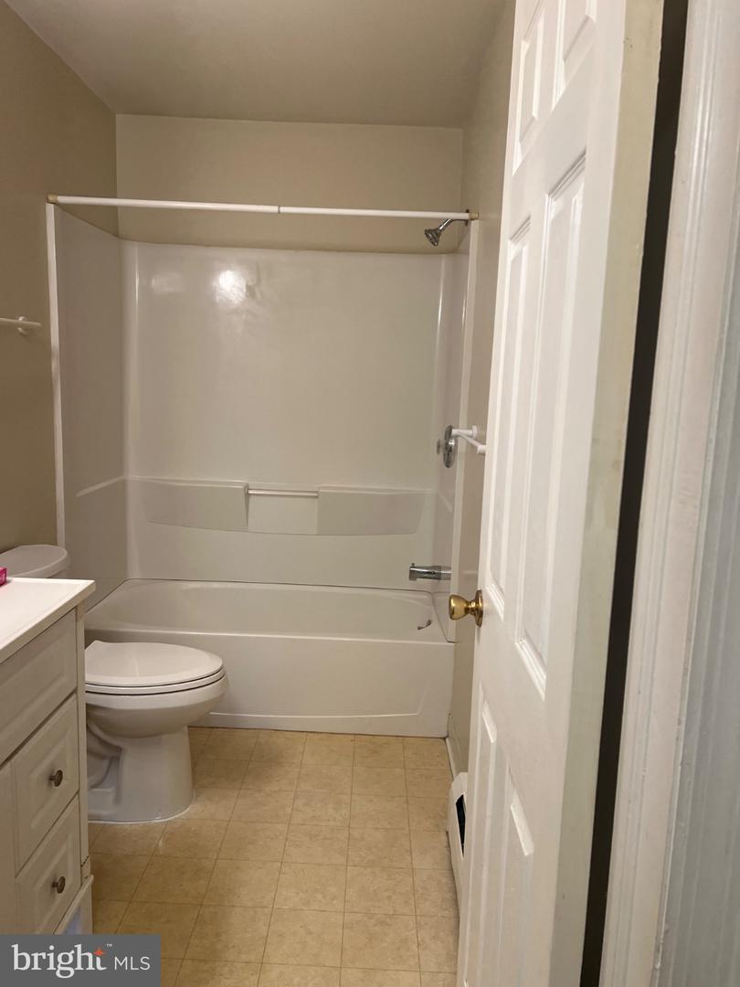 106 Dartmouth Ave Property Photo 9