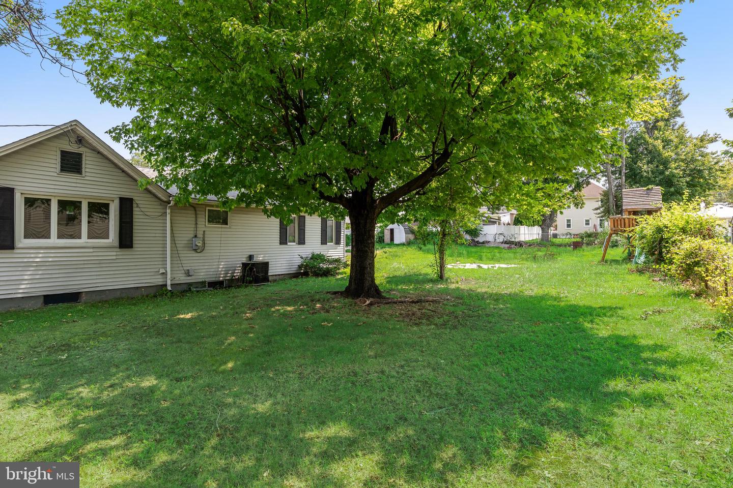 8260 Balfour Rd Property Photo 11