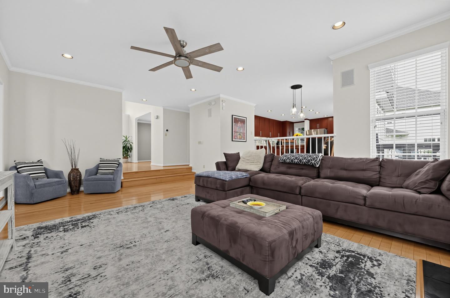 128 Renaissance Dr Property Photo 6