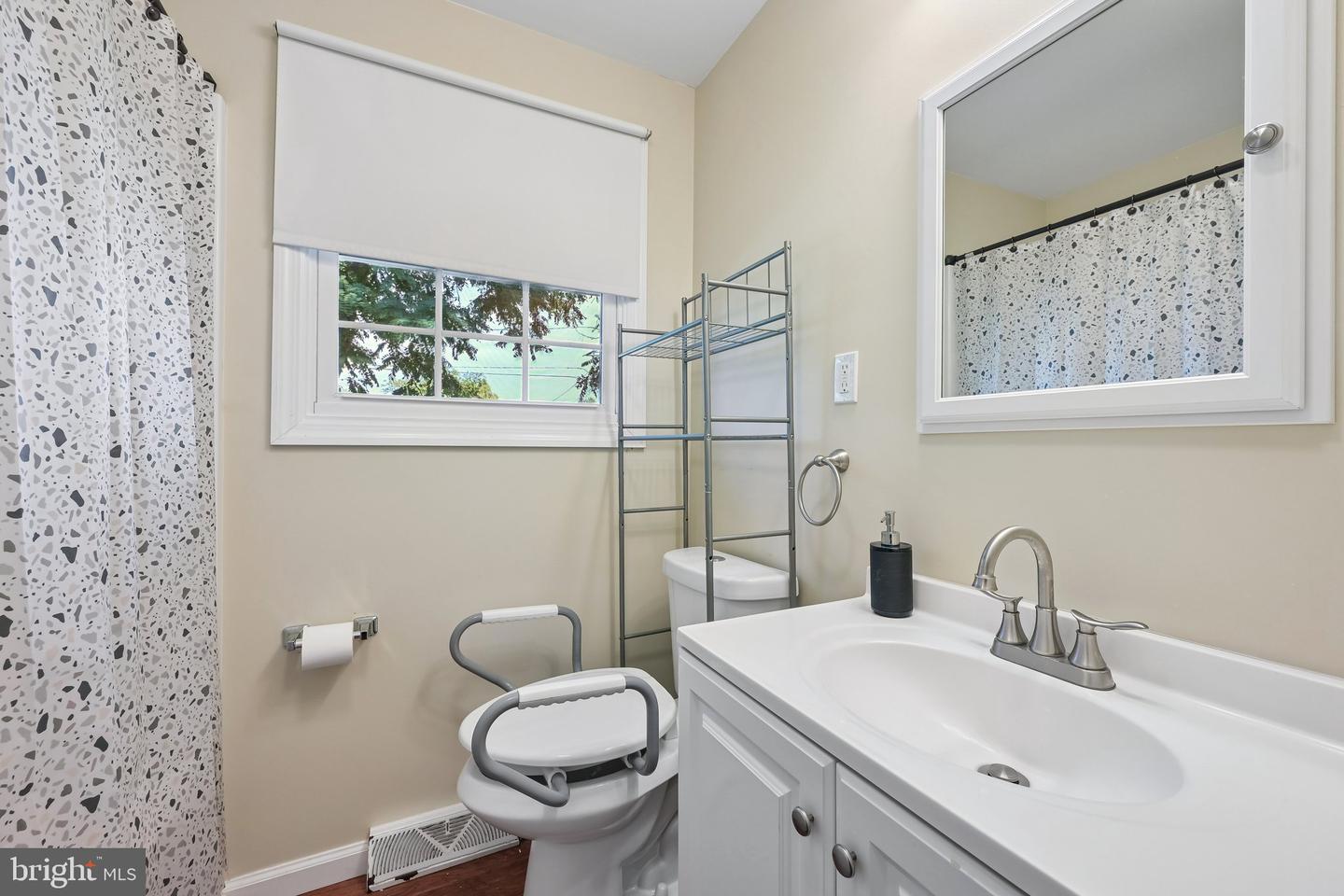 127 Trinity Ave Property Photo 16