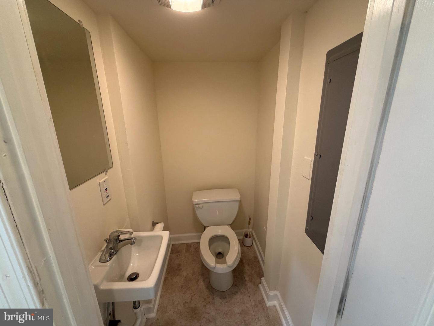601 Berkley St Property Photo 11