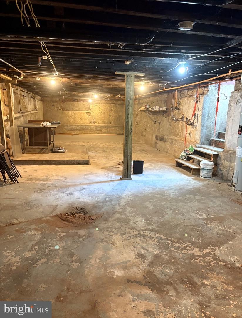 601 Berkley St Property Photo 17