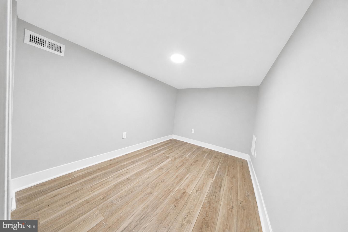 757 Spruce St Property Photo 19