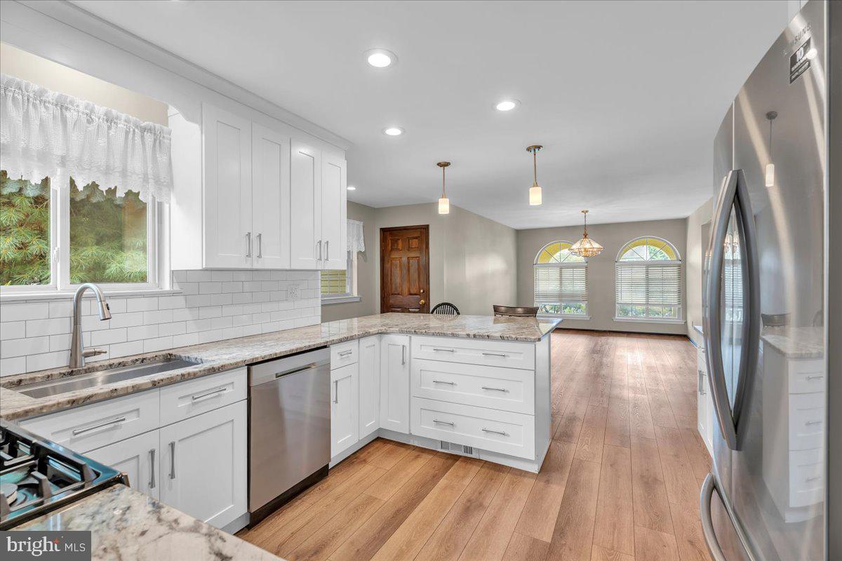 50 Wayside Road Property Photo 6