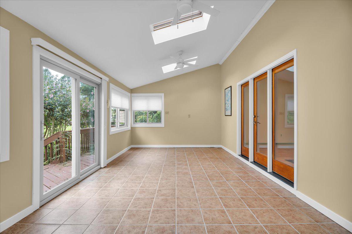 50 Wayside Road Property Photo 9