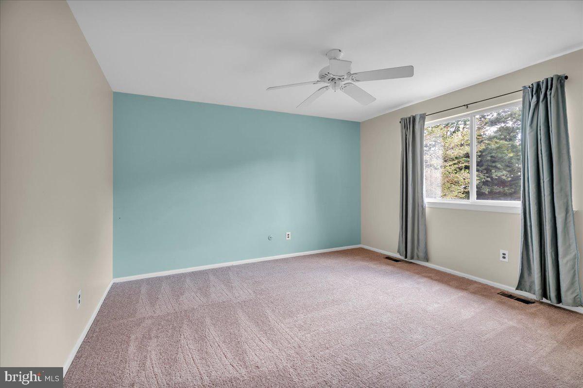 50 Wayside Road Property Photo 16