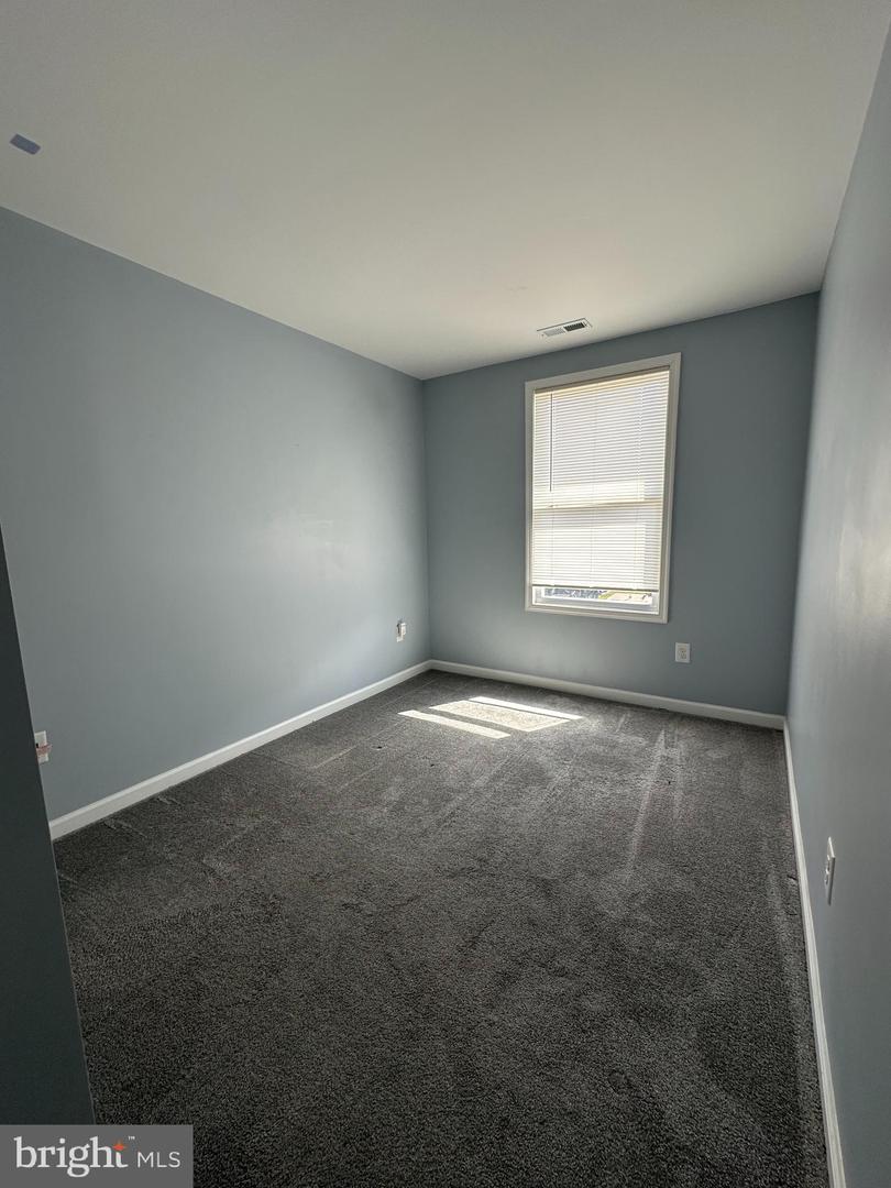 18 Harrington Ln Property Photo 13