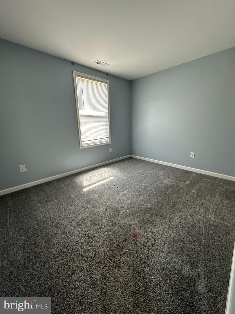 18 Harrington Ln Property Photo 15