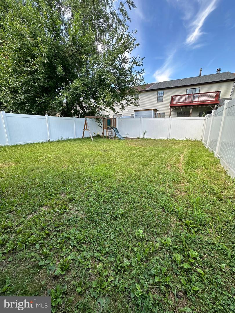 18 Harrington Ln Property Photo 25