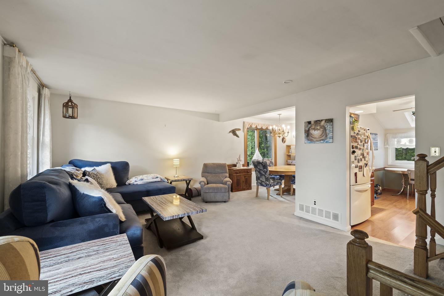 240 Winding Way Rd Property Photo 8