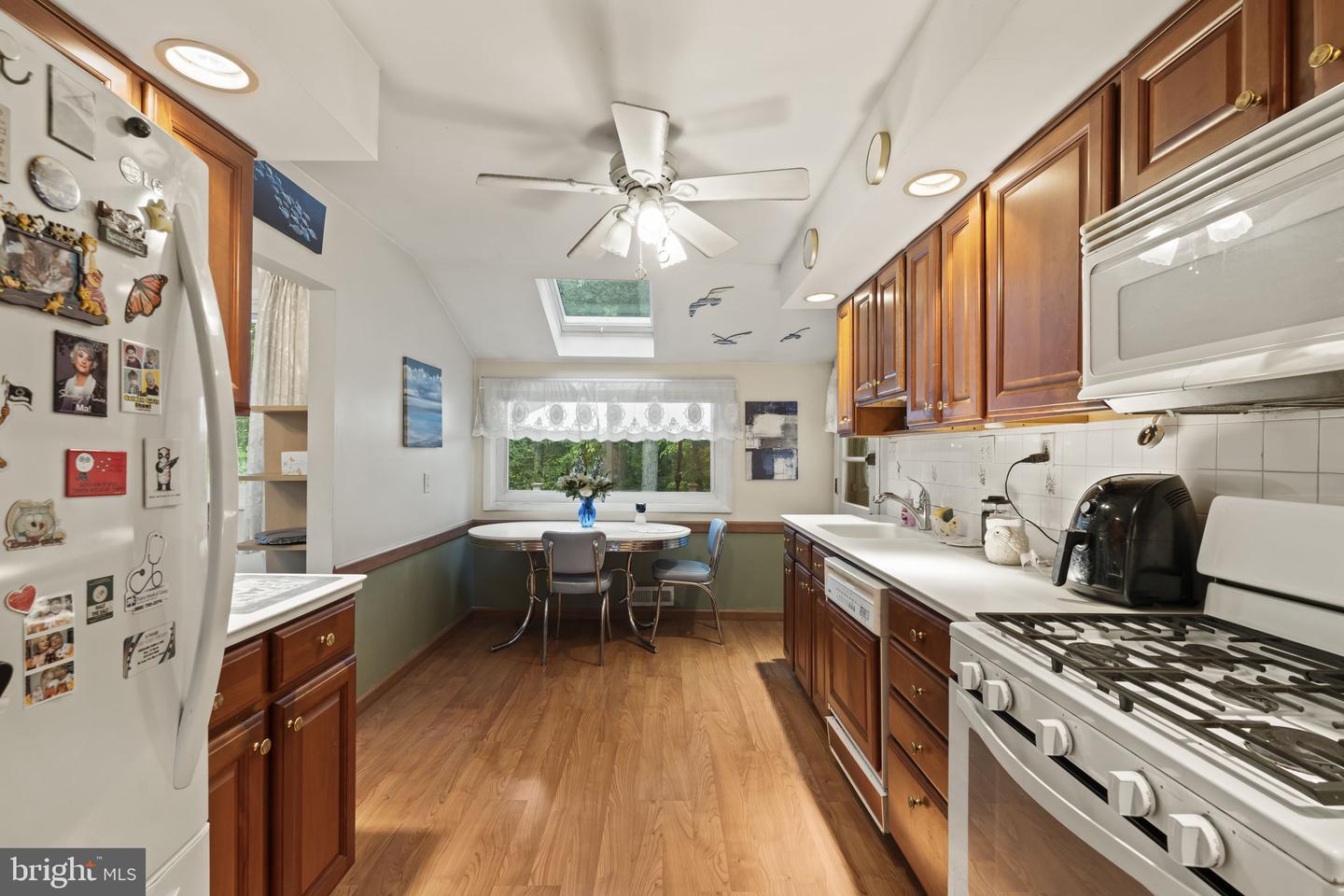 240 Winding Way Rd Property Photo 12