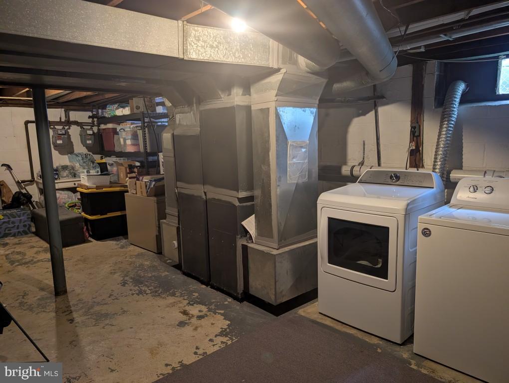 8 Conard Ave #main Level Unit Property Photo 23