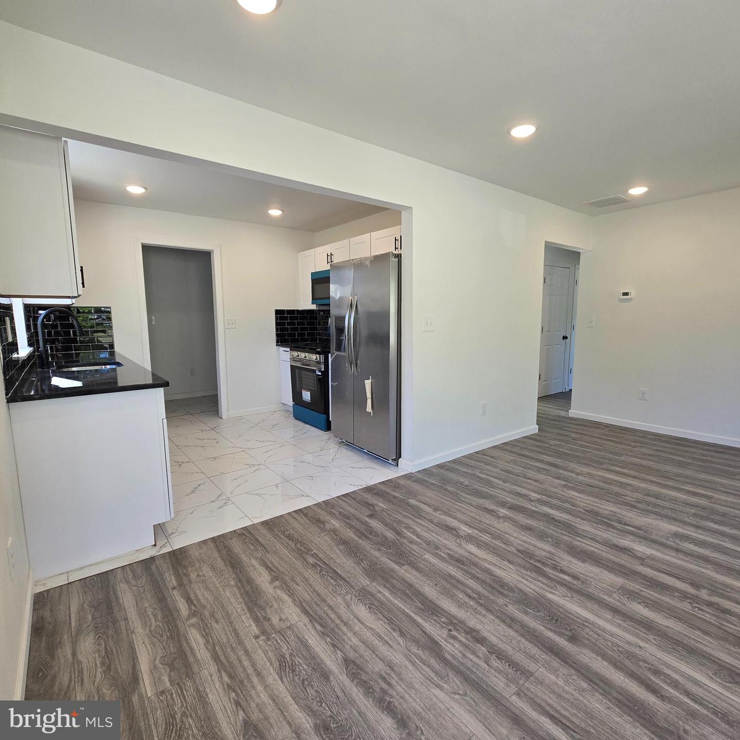 38 Richards Ave Property Photo 12