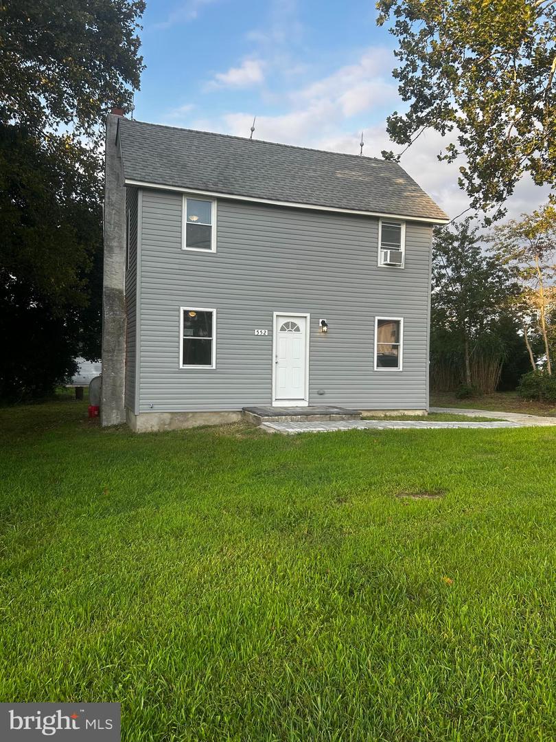 552 Sickler Ave Property Photo 2