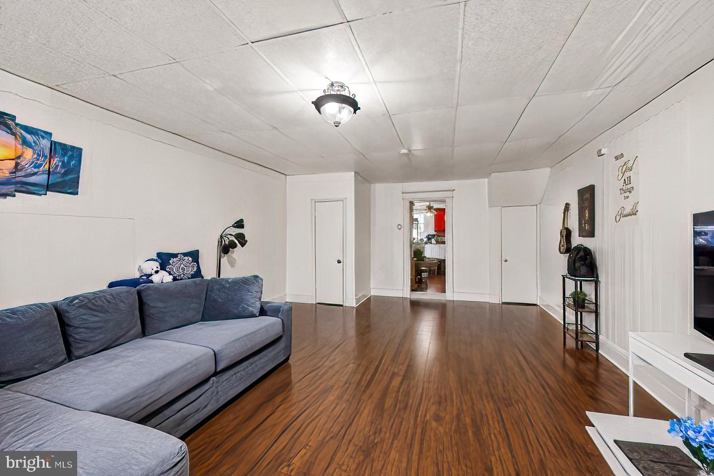 1496 Mount Ephraim Ave Property Photo 3