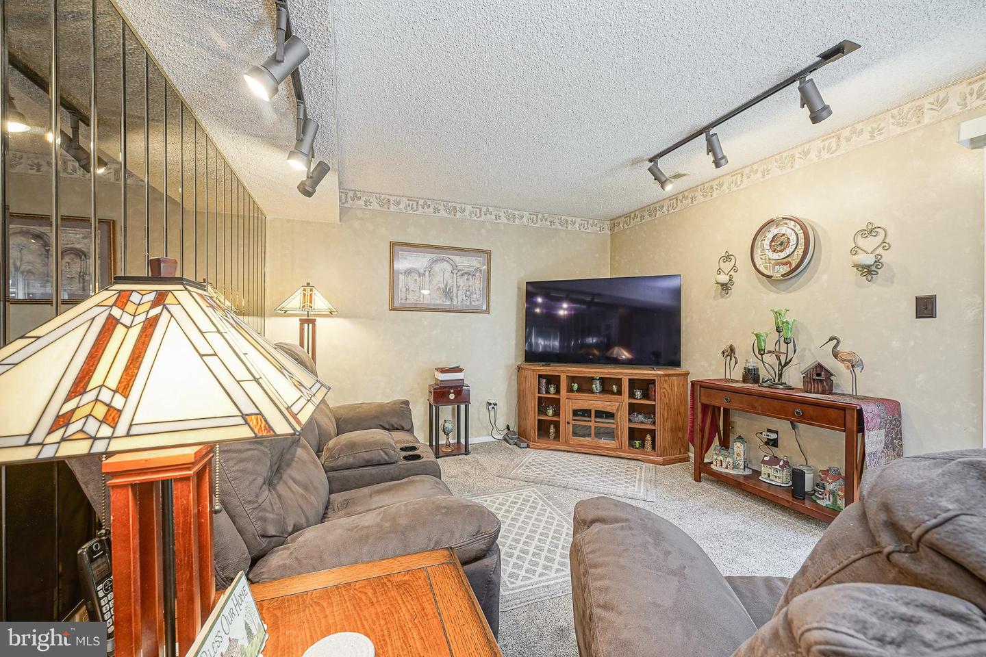 38 Winfield Rd Property Photo 6