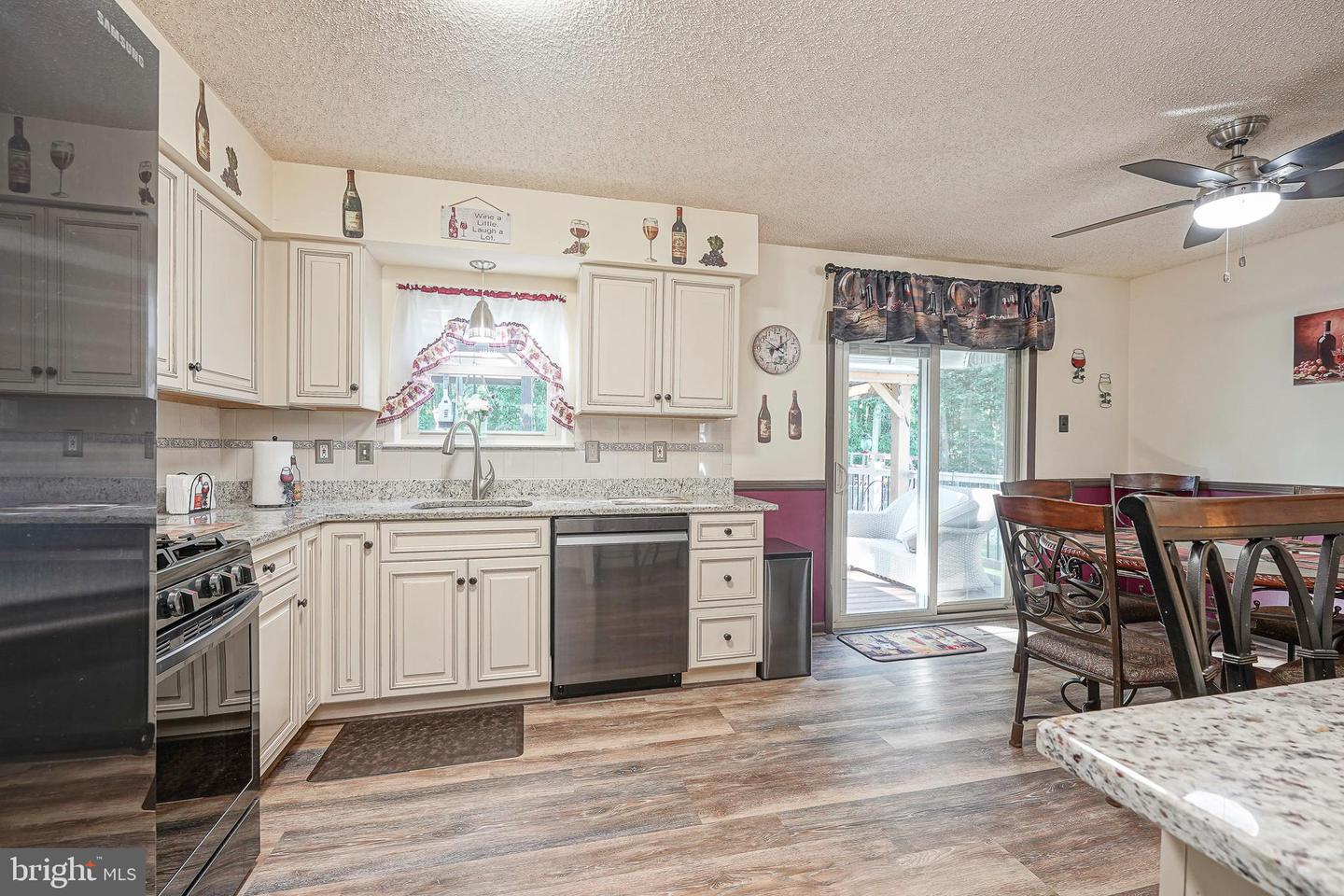 38 Winfield Rd Property Photo 9