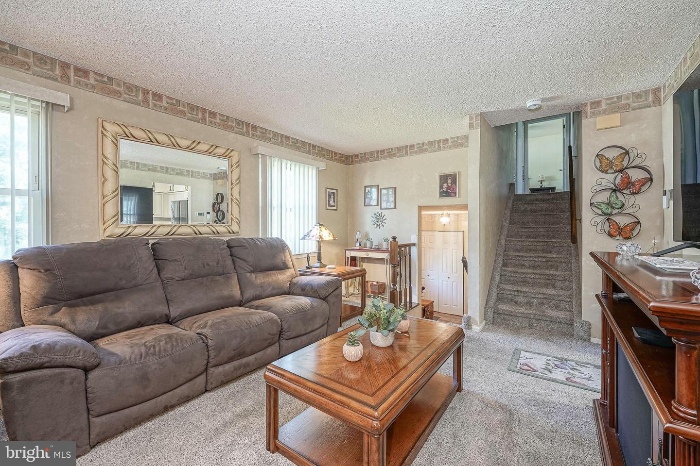 38 Winfield Rd Property Photo 14