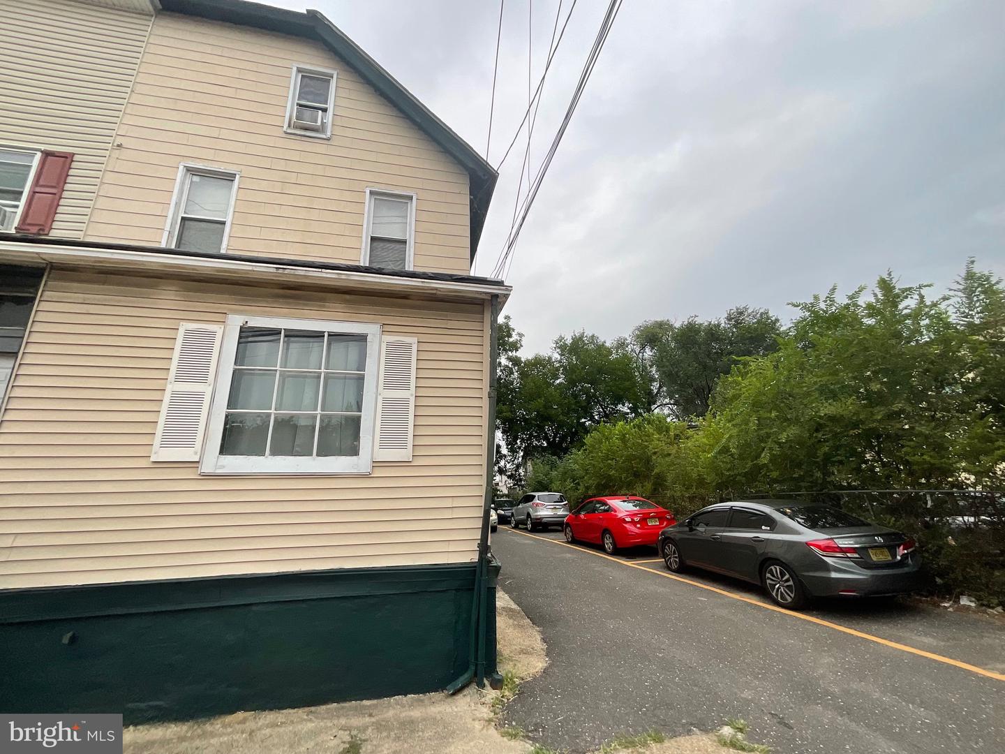 1811 River Ave Property Photo 1