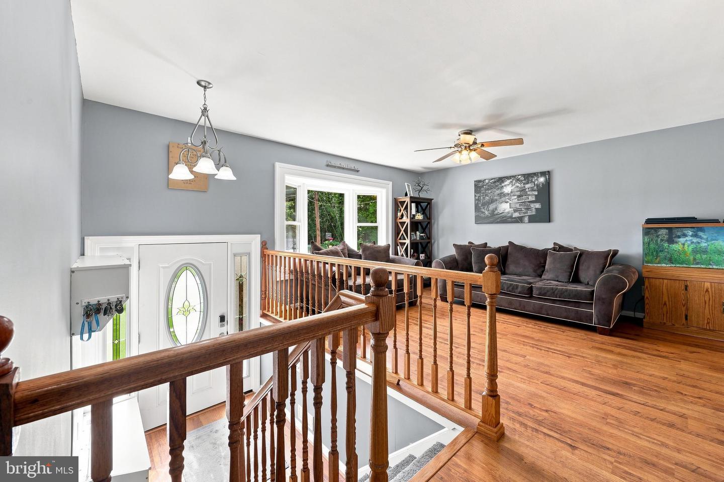 2 Woodhaven Rd Property Photo 3